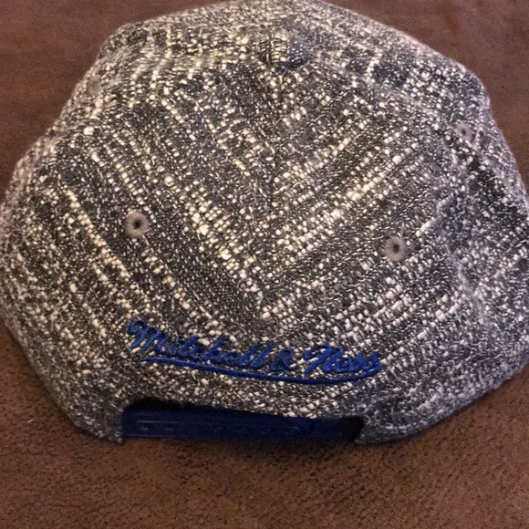 Mitchell & Ness New York Knicks Snapback Hat - Picture 3 of 4